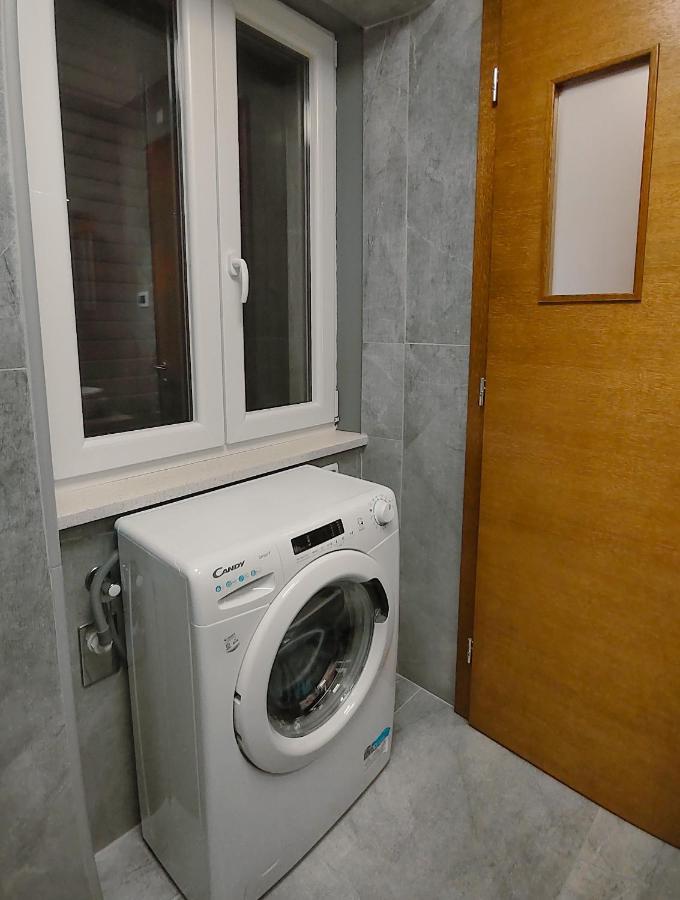 Studio Apartment Above Promenade W Terrace & Parking 拉巴克 外观 照片